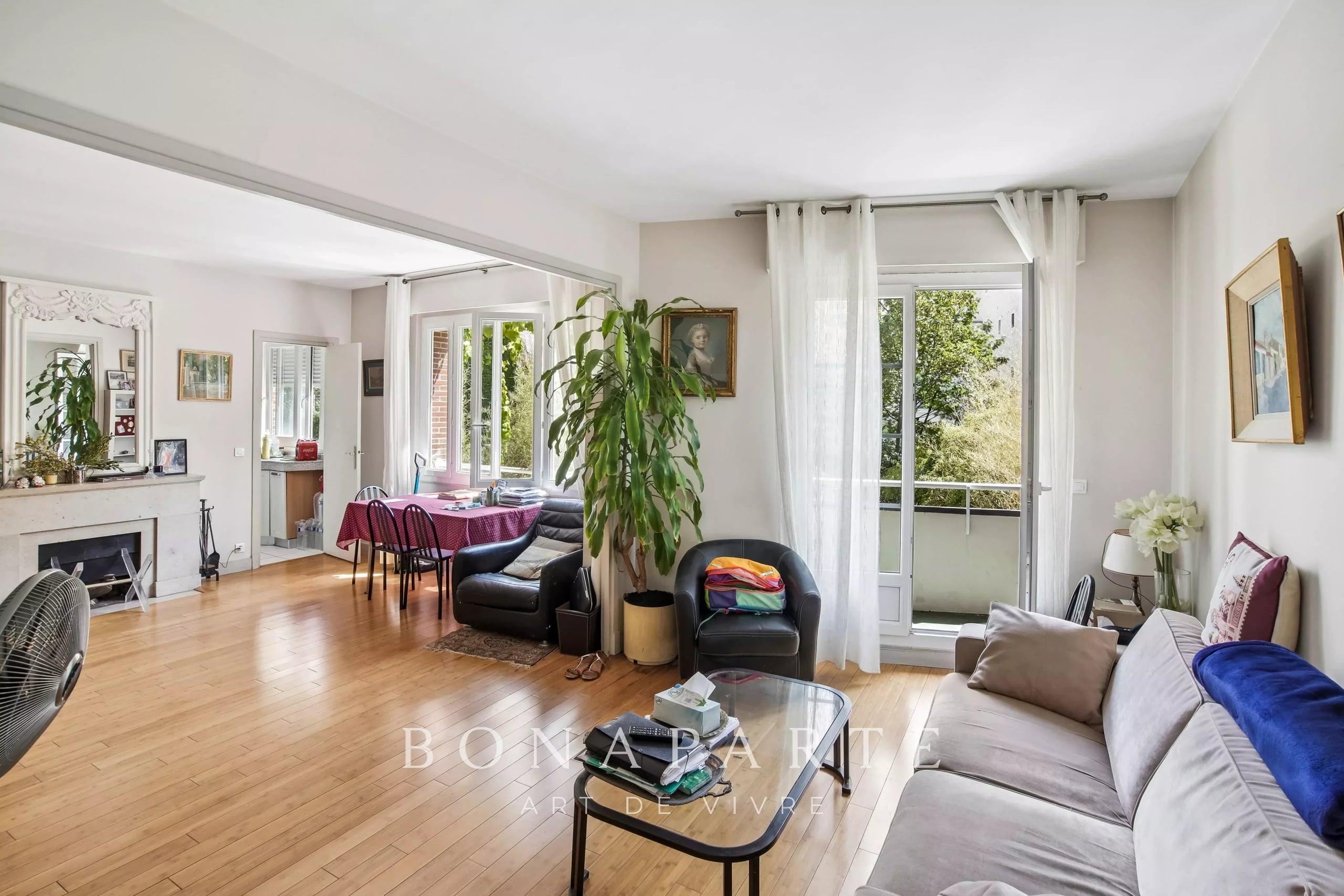 PARIS XVIe – TROCADERO | GRAND T3 AVEC BALCON, ASCENSEUR ET CAVE