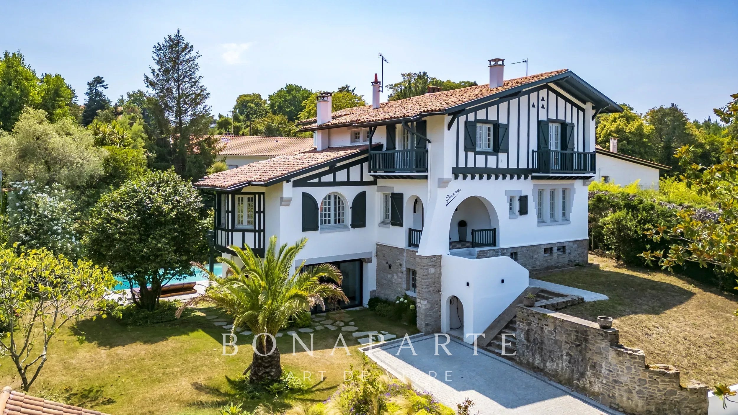 SOUS COMPROMIS - BIARRITZ  - Propriété d'exception